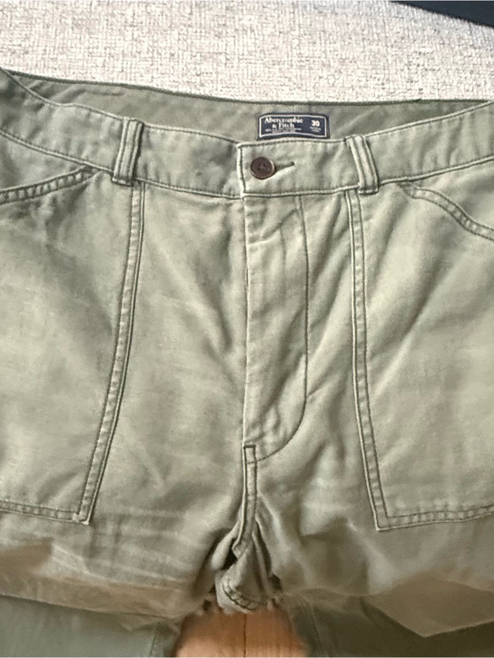Abercrombie Olive Green Patch Pocket Cropped Utility Pants, Sz 8 - Picture 3 of 5
